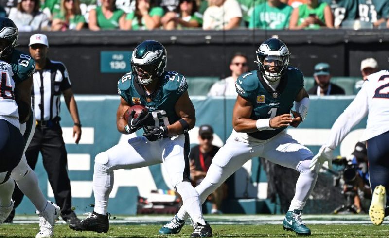 Glaring Saquon Barkley issue surfaces in Eagles loss to Broncos