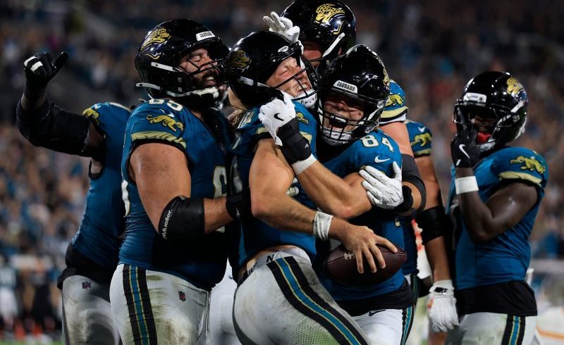 Trevor Lawrence, Devin Lloyd among Jaguars-Chiefs winners, losers