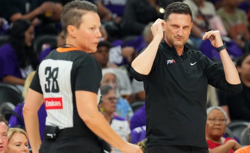 Mercury coach Nate Tibbetts ejected from WNBA Finals, rips refs