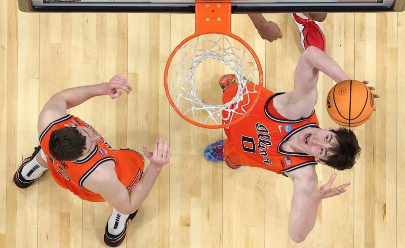 Illinois in Elite 8 thanks to pair of do-it-all freshmen