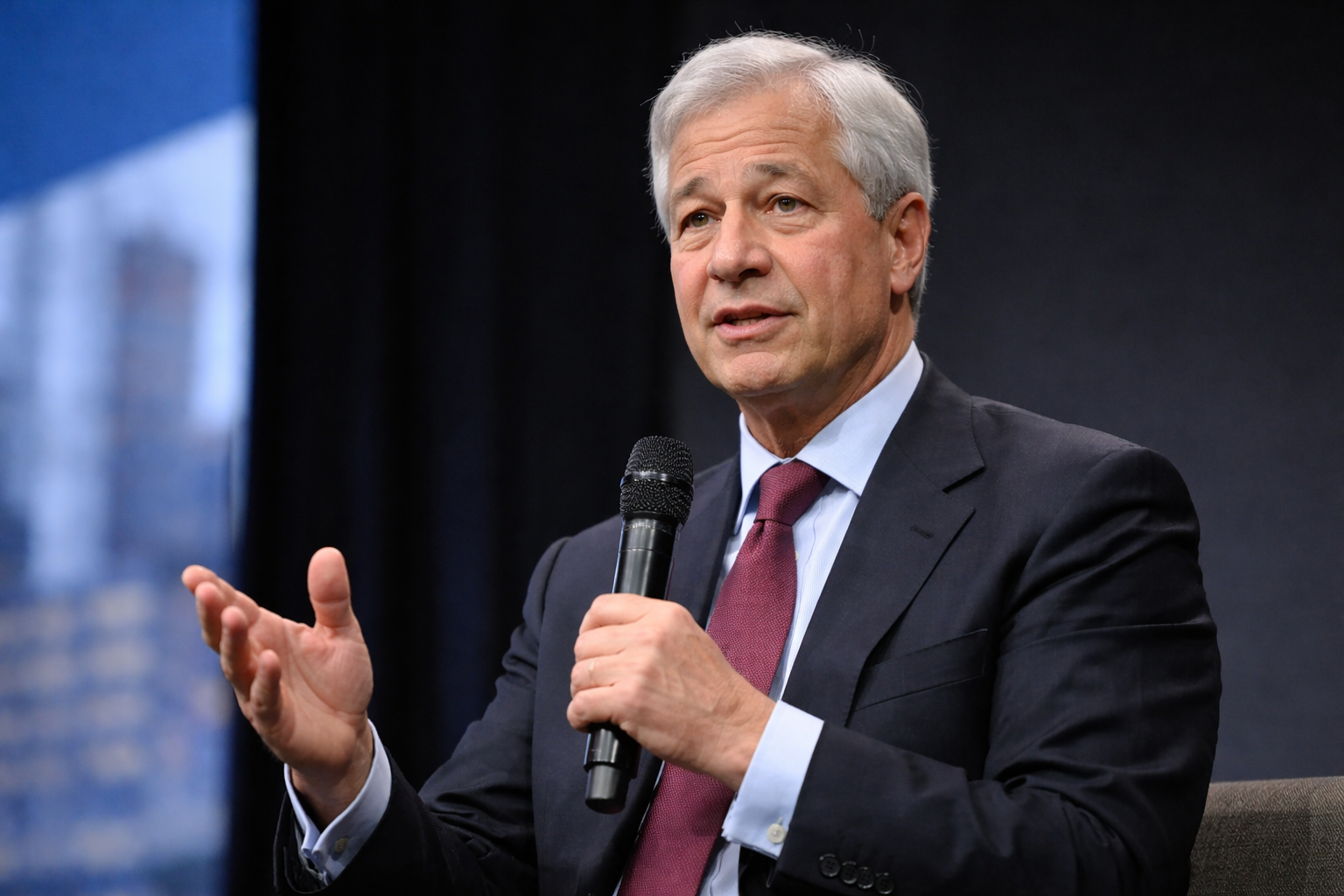 Evening digest: Bitcoin dips, Jamie Dimon warns on AI job risks