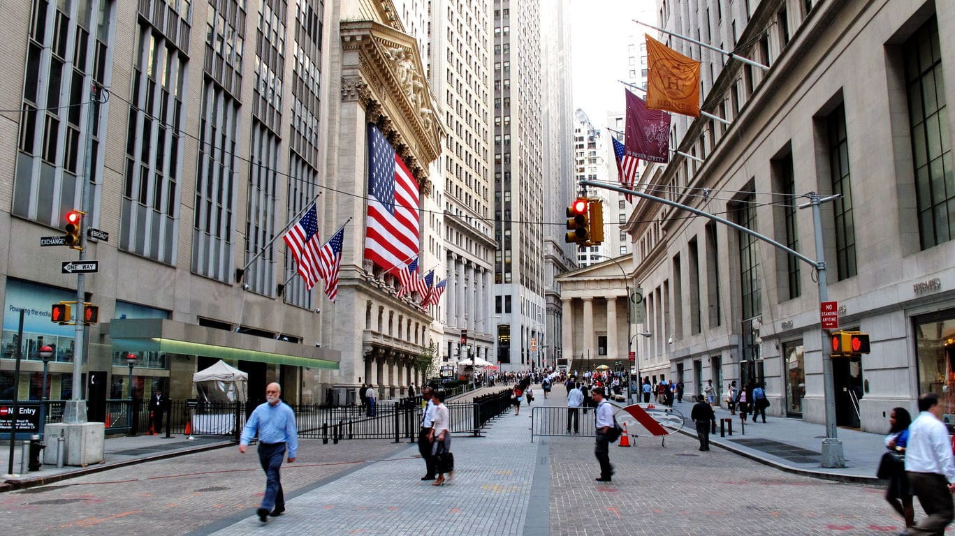 5 stocks Wall Street is quietly loading up before next week