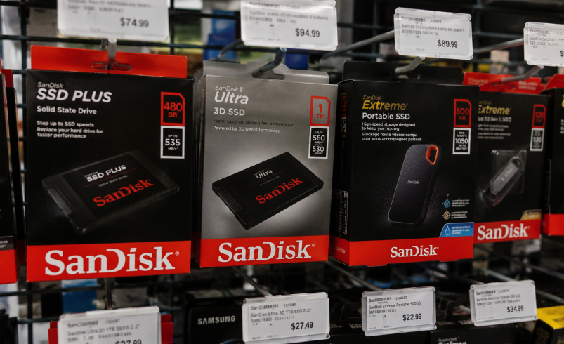 SanDisk stock slips: why this analyst still sees a 50% upside