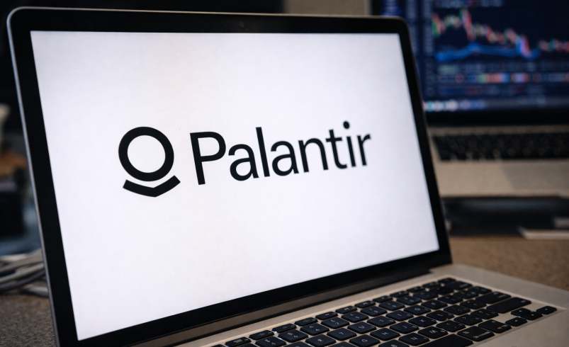 Palantir falls 3%: Why are analysts still bullish on the stock?