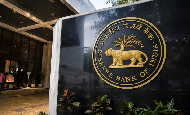 India’s central bank holds 5.25% rate as oil shock tests RBI resolve