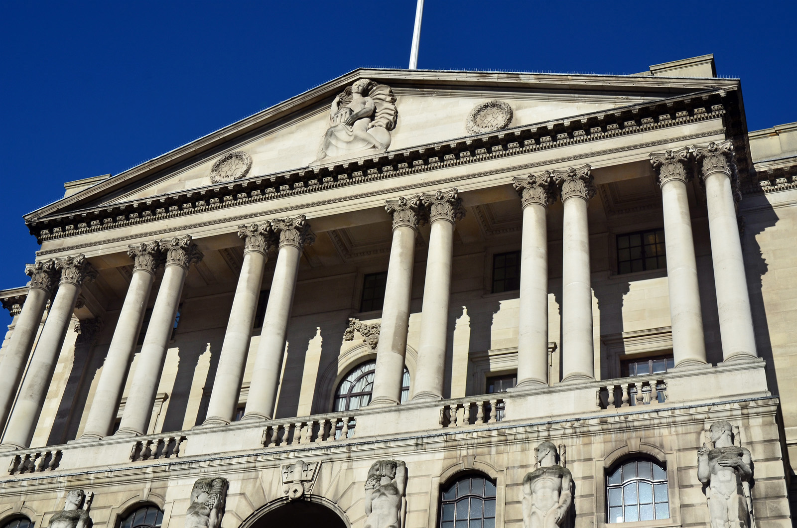 FTSE 100 closed at 10,881.90, up 3.13% on the week per Dow…