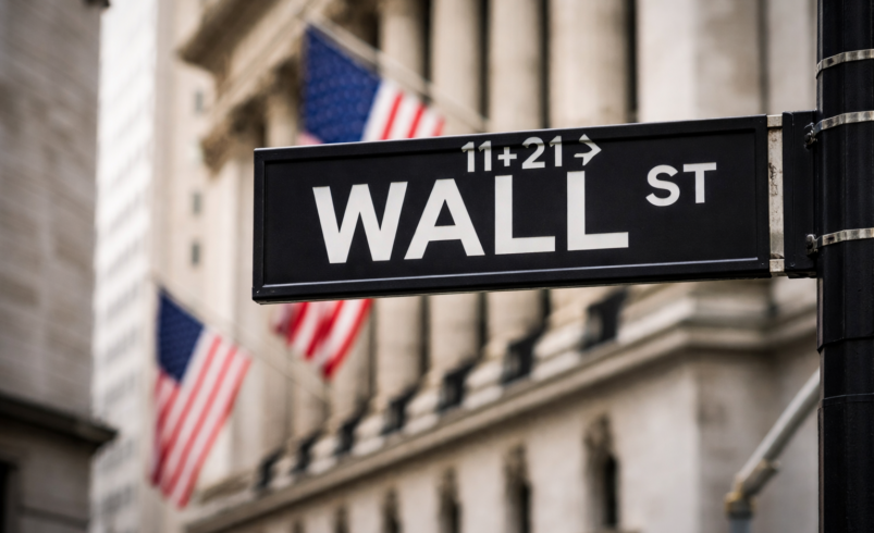 Dow rises 423 points as tech stocks rebound, telecom shares slide on SpaceX
